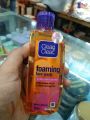 CLEAN & CLEAR Foaming Face Wash. 