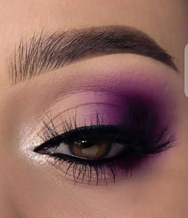 ROMANTIC%20COLOR%2018%20COLOURS%20FASHION%20EYESHADOW%20PALETTE%20-%20Image%204