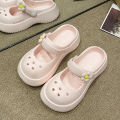 A pair of children's summer open-toe hole shoes, soft and comfortable slippers, sizes 30/31-40/41,QT-325.