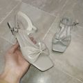 Metro Flat Sandals for Women European Beautiful Formal Sandals Low Heel for Women. 