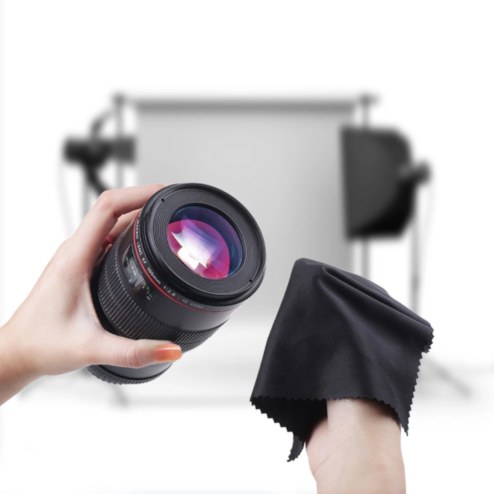 Microfiber%20Cleaning%20Cloths%20Premium%20Cloths%20for%20Phone%20Cleaning%20Glasses%20Lenses%20Screens%20and%20More%20-%20Image%204