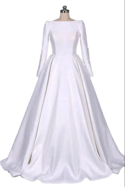 floor%20touch%20bridal%20western%20gaun%20New%20Fashionable%20Trendy%20look%20western%20dress%20White%20party%20wear%20white%20gorgeous%20gaun%20for%20women%20birthday%20dress%20gift%20item%20for%20special%20person%20-%20Image%203