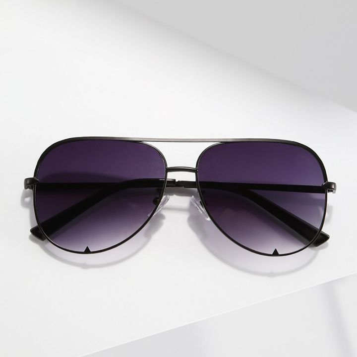 European%20And%20American%20Retro%20Style%20Double%20Beam%20Toad%20Mirror%20Men%20and%20Women%20Metal%20Sunglasses%20-%20Image%205