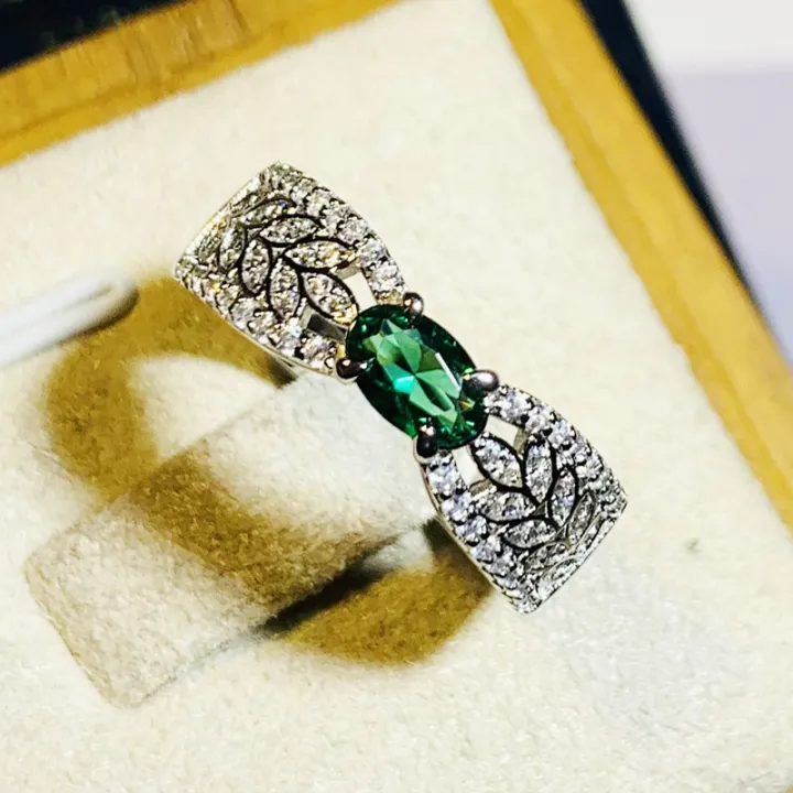 Huitan%20Fancy%20Leaf%20Band%20Oval%20Green%20Cubic%20Zirconia%20Wedding%20Rings%20for%20Women%202023%20New%20Exquisite%20Finger%20Accessories%20Fashion%20Jewelry%20-%20Image%203