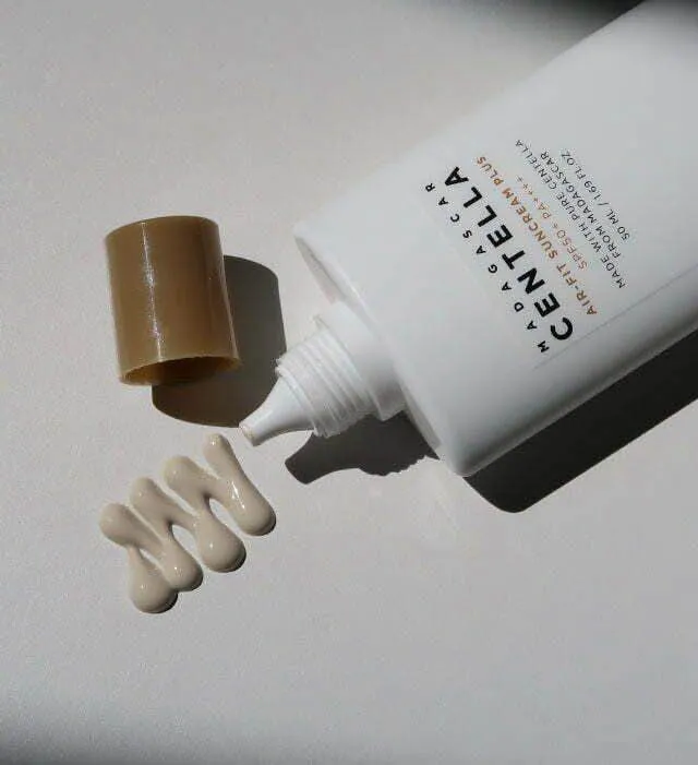 Centella%20Air-Fit%20Sun%20Cream%20Plus%20SPF50+%20PA++++%2050ml%20-%20Image%204