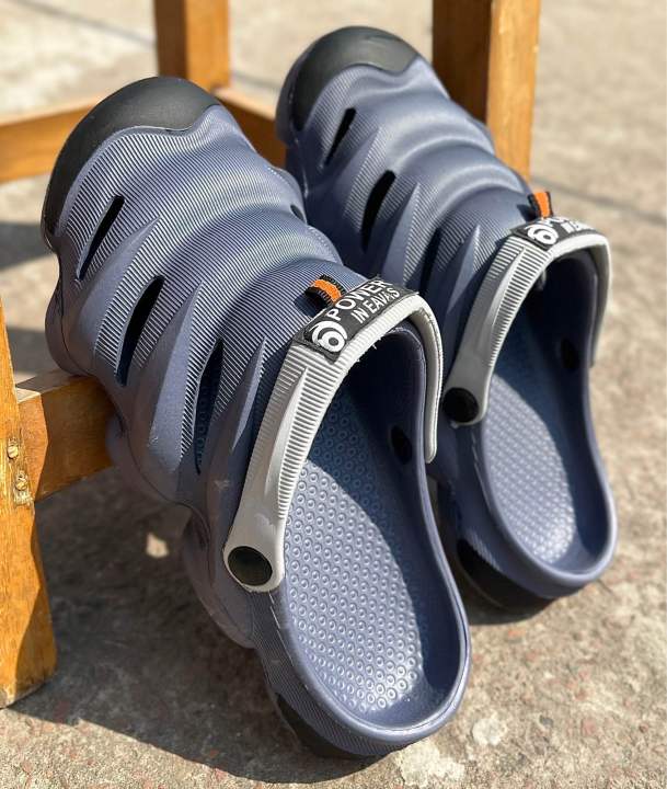 Casual%20New%20Super%20Comfortable%20Soft%20Hollow-out%20Clogs%20Breathable%20Non-Slip%20Outdoor%20Half%20Shoes%20Sandals%20for%20Men%20-%20Image%207