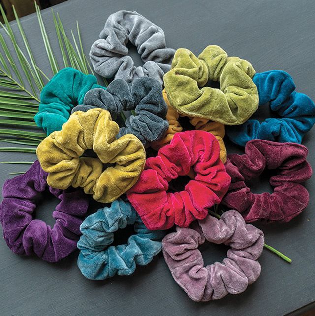 6%20pcs%20Velvet%20Scrunchie%20for%20Volumize%20Hijab%20Jura%20Scrunchie%20Hair%20ties%20Hands%20Scrunchie%20for%20Women%20and%20girls%20-%20Image%202