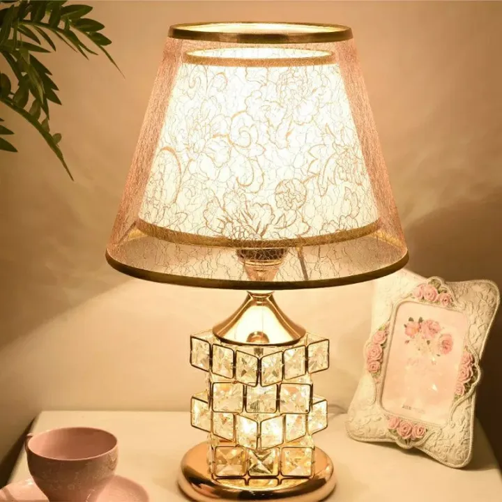 LukLoy%20European-style%20Bedroom%20Bedside%20Table%20Lamp%20-%20Image%203