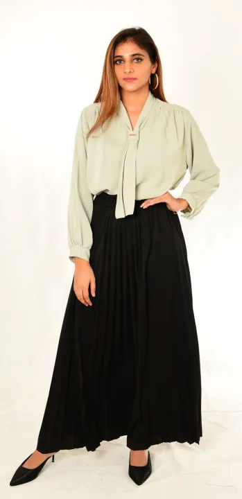 Mauve%20pleated%20skirt%20-%20Image%202