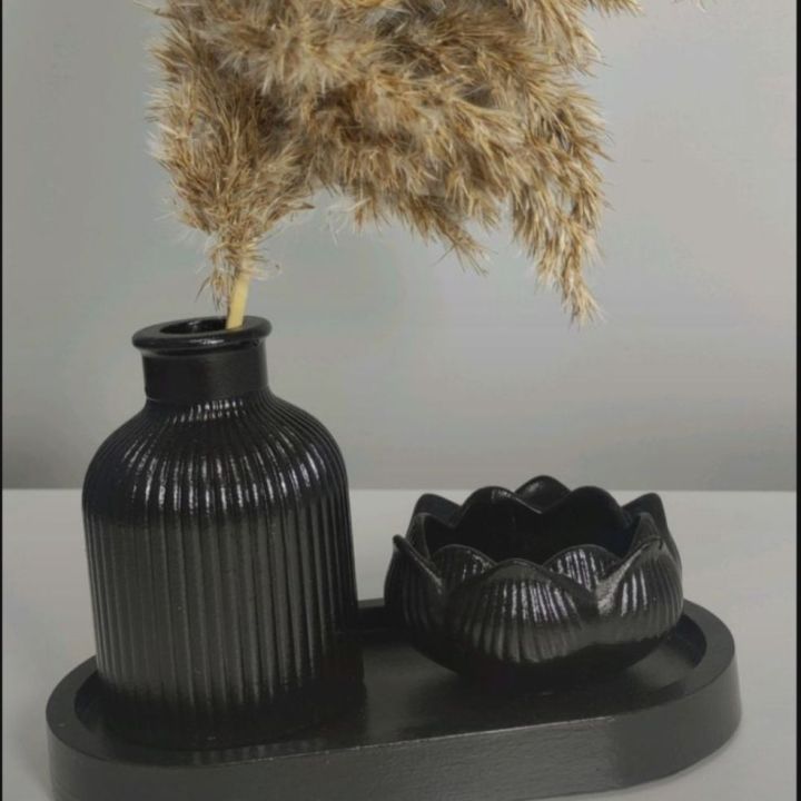 Set%20of%203%20Elegant%20Ceramic%20Mini%20Vases%20for%20Home%20Decor%20Unique%20Table%20Centerpieces%20for%20Living%20Room%20and%20Office%20-%20Image%204