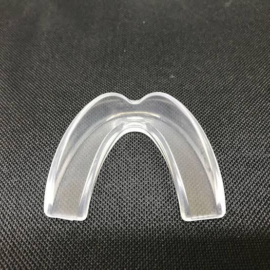 gum%20sheet%20mouth%20safety%20for%20boxing%20-%20Image%204