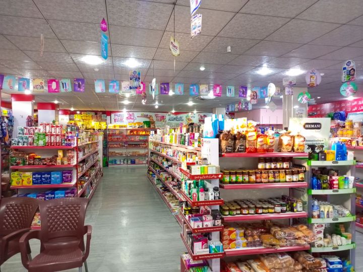 kitcy%20foods%20,foods%20colour%20strawberry%20red%20100%25%20food%20grade%2010ml%20-%20Image%204