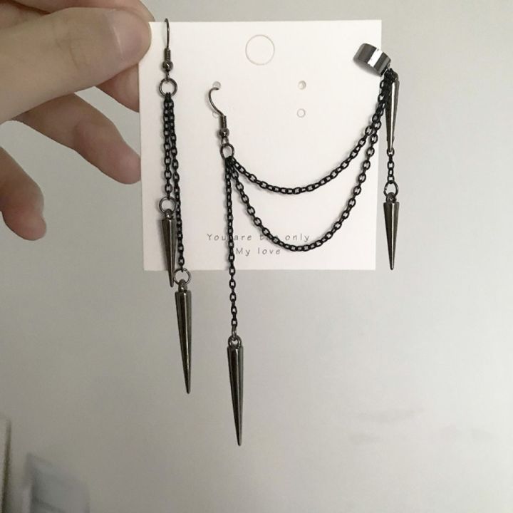 New%20Fashion%20Creative%20Trend%20Men's%20Retro%20Black%20Tassel%20Long%20Chain%20Punk%20Earrings%20Hip%20Hop%20Rivets%20Earrings%20Female%20Gothic%20Party%20Jewelry%20-%20Image%202