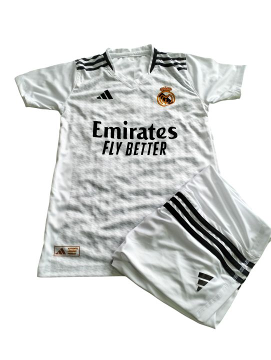Real%20Madrid%20Jersey%20Kids%20Size%20Full%20Kit%20-%20Image%204