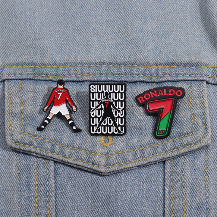 Cartoon%20Football%20Player%20Character%20Enamel%20Pins%20Number%207%20Creative%20Brooches%20Backpack%20Lapel%20Badge%20Accessory%20Gift%20for%20Fans%20Friends%20-%20Image%202
