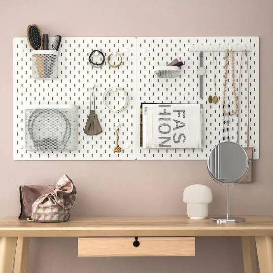 Pegboard%2021%20inch%20x%2045%20inch%20%20with%2024%20hooks%20of%206%20inch%20-%20Image%202