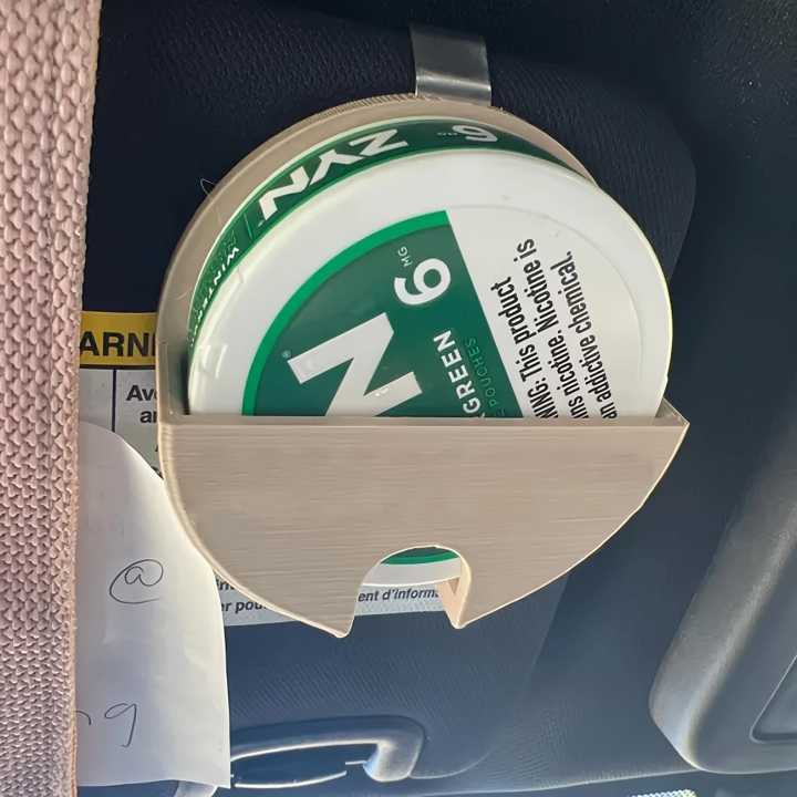 ZYN%20Car%20Visor%20Clip%20-%20Durable%20plastic%20for%20ZYN%20cans,%20compatible%20with%20most%20car%20visors%20for%20quick%20access%20and%20stylish%20storage%20-%20Image%204