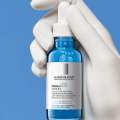 La Roche‑Posay Hyalu B5 Pure Hyaluronic Acid Serum (30 ml). 