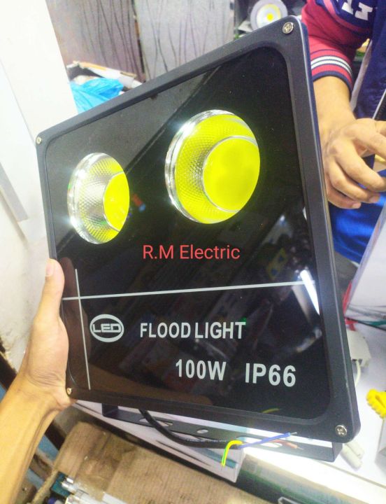 Flood%20Light%20100%20watt%20LED%20Halogen%20Light%20100W%20Outdoor%20Light%20heavy%20heatsink%20heavy%20driver%20-%20Image%207