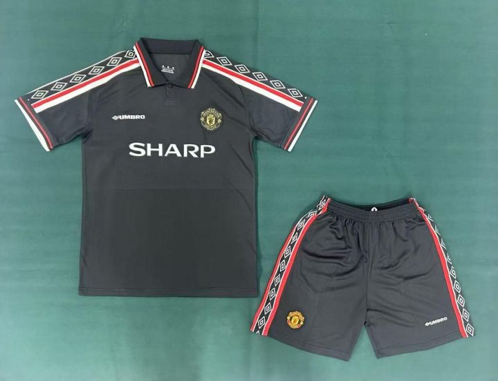Fan%20Version%20Football%20Jersey%20Kit%20%E2%80%93%20Stylish%20&%20Comfortable%20jersey%20-%20Image%208