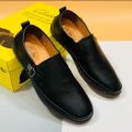 ORGINAL CLARKS LEATHER SHOES. 