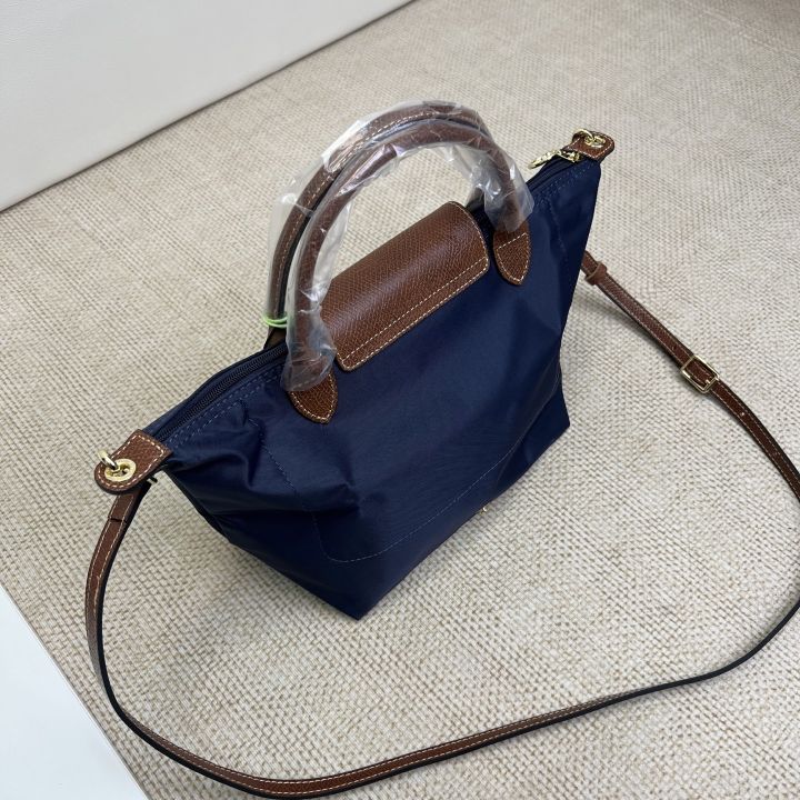 Auth%20LongChamp%CB%89%20Paris%20Le%20Pliage%20Top%20Handle%20Bag/Crossbody%20Bag%207%20Colors%20Small%20Version%2028/20x22cm%20-%20Image%2010