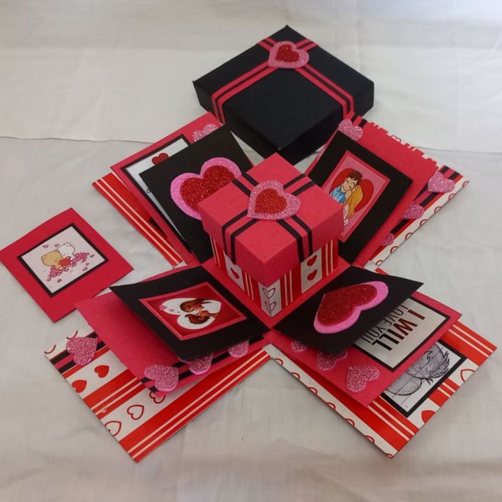 love%20Explosion%20box%20-%20Image%202