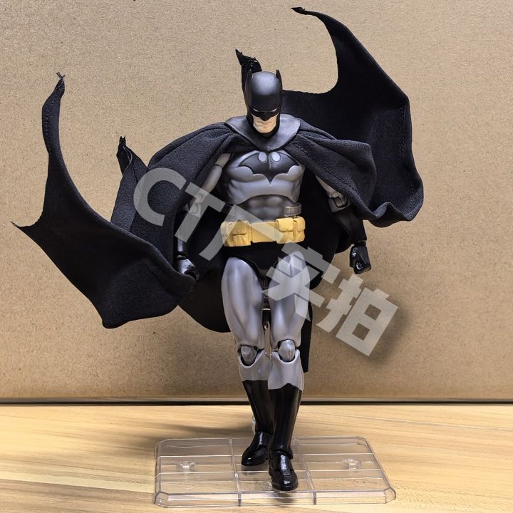 CT%20Toys%20Batman%20Figure%20Batman%20Mafex%20126%20Action%20Figures%20DC%20Justice%20League%20Hush%20Figurine%20The%20Dark%20Knight%20Collection%20Toy%20%20-%20Image%203