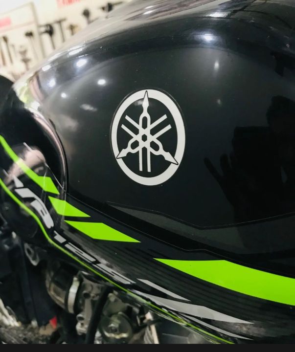 Fuel%20Tank%20Logo%20(Genuine)%20%E2%80%93%20Yamaha%20YBR%20125%20/%20YBR-G%20/%20YBZ%20/%20YBZ-DX%20-%20Image%202