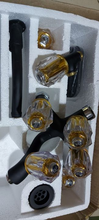 sun%20gold%20black%20bath%20set%20brass%20complete%20with%20shower%20pipe%20customize%20-%20Image%203