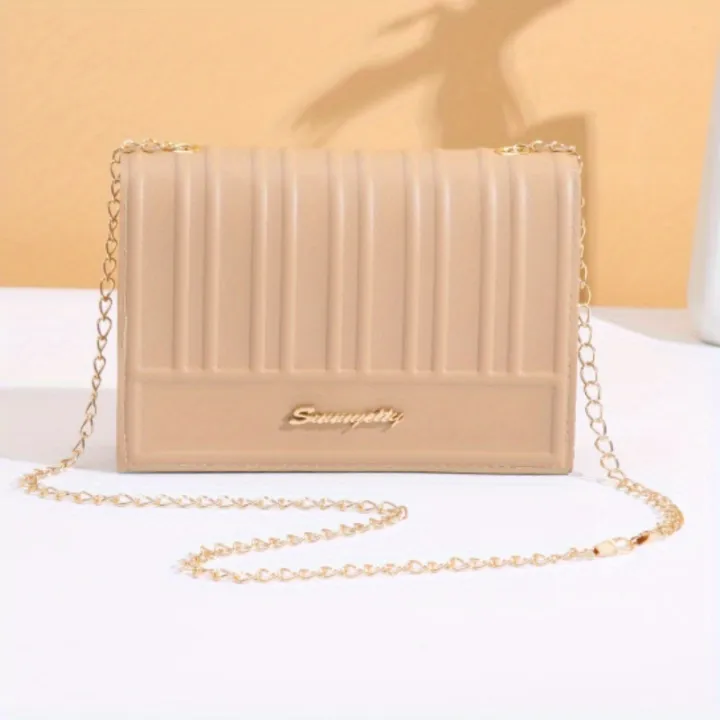 Trendy%20simple%20solid%20color%20embossed%20crossbody%20small%20square%20bag%20high-end%20vertical%20striped%20crossbody%20shoulder%20women's%20bag%20-%20Image%207