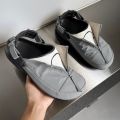 2026 New Lightweight Slip-On Beach Shoes Thick Bottom Outdoor Couples Slippers Easy to Wear Home Comfortable Sandals. 