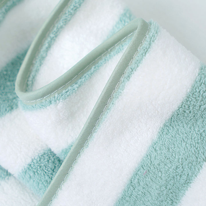 Large%20Towel,%20Absorbs%20Water%20Well,%20Size%2070X140%20Cm,%20for%20Adults.%20-%20Image%204