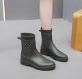 1 Pair of Women's Short Chelsea Rain Boots, Fashionable U-Shaped Fly-Knit Rain Boots, Pvc Non-Slip Waterproof Shoes.