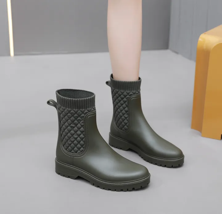 1%20Pair%20of%20Women's%20Short%20Chelsea%20Rain%20Boots,%20Fashionable%20U-Shaped%20Fly-Knit%20Rain%20Boots,%20Pvc%20Non-Slip%20Waterproof%20%20Shoes%20-%20Image%203
