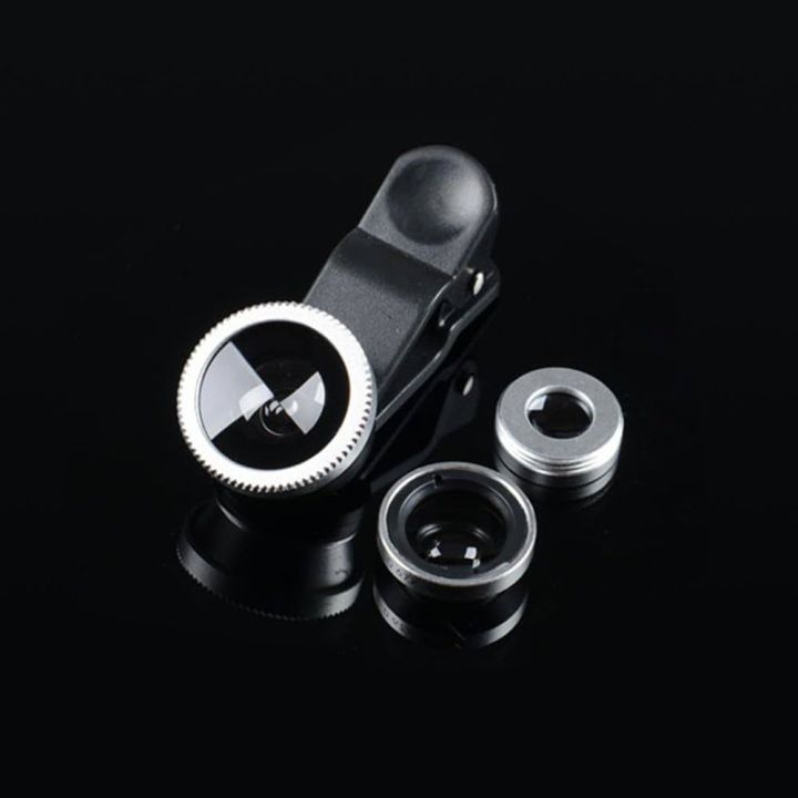 3-in-1%20Mobile%20Lens%20Kit%20with%20Wide,%20Macro,%20and%20Telephoto%20Lenses%20for%20Smartphone%20Photography%20-%20Image%202