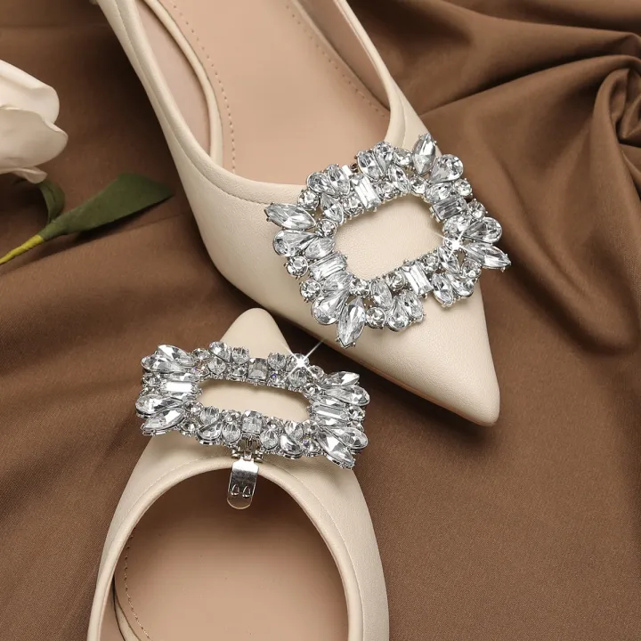 Wedding%20Shoe%20Clips%20-%201%20Pair%20Crystal%20Rhinestone%20Buckles%20for%20Bridal%20Heels%20-%20High-Heeled%20Shoes%20with%20Rhinestone%20Clasps%20as%20Accessorie%20-%20Image%204