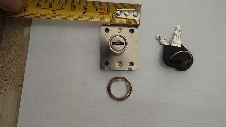 drawer%20lock%20/%20daraz%20lock%20lock/furniture%20lock%20-model%20101%20-%20Image%204