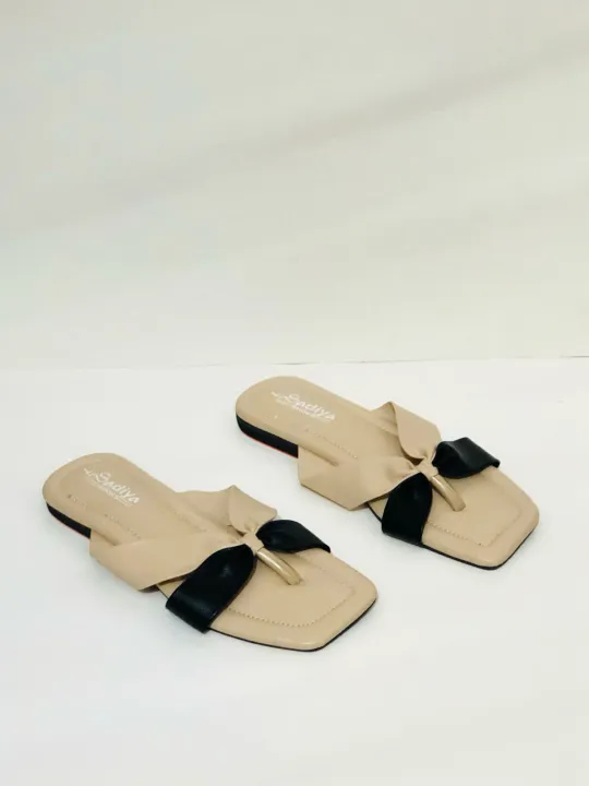 Regular%20Useable%20Slim%20Flat%20Sandals%20for%20Girls%20and%20Women's%20%7C%20Four%20Fita%20-%20Image%207