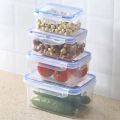 Sealed rectangular refrigerator storage box with lid Plastic crisper microwave-heated lunch box with lid. 