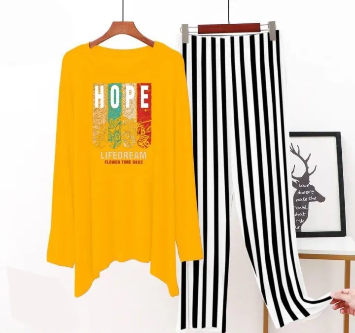 2%20PCs%20Women's%20Stitched%20Cotton%20Jersey%20Printed%20Night%20Suit%20-%20Image%207