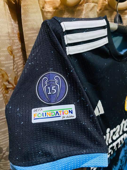 Real%20madrid%20new%20galaxy%20edition%20jersey%2024/25%20half%20sleeves%20-%20Image%205