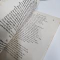 Romeo And Juliet ( Penguin Classic ) by William Shakespeare. 