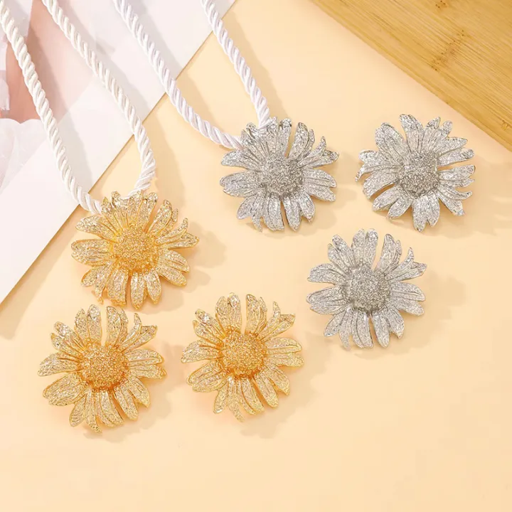 3%20Pcs/set%20Simple%20Fashion%20Starfish%20Pendant%20Necklace%20Ocean%20Style%20Party%20Banquet%20Exaggerated%20Earrings%20Personalized%20Women%20Jewelry%20Set%20-%20Image%204