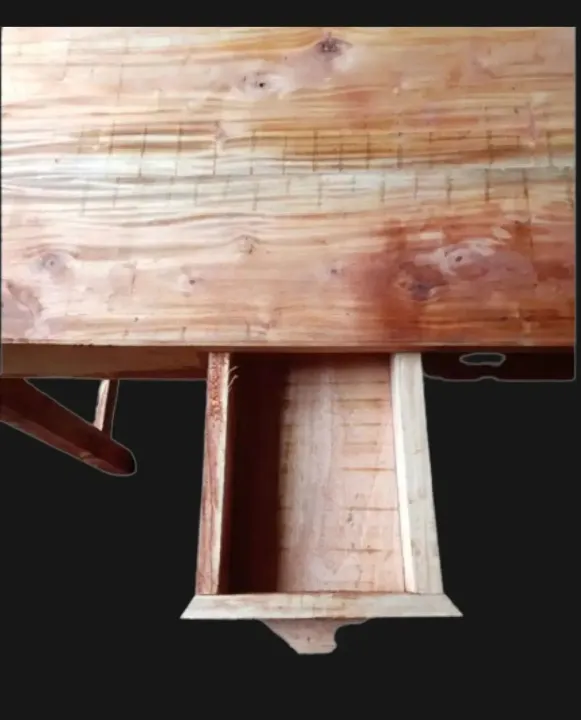 Strong%20and%20Durable%20wooden%20table%20(3%20fit.%20long%202%20fit.%20wide)%20-%20Image%203