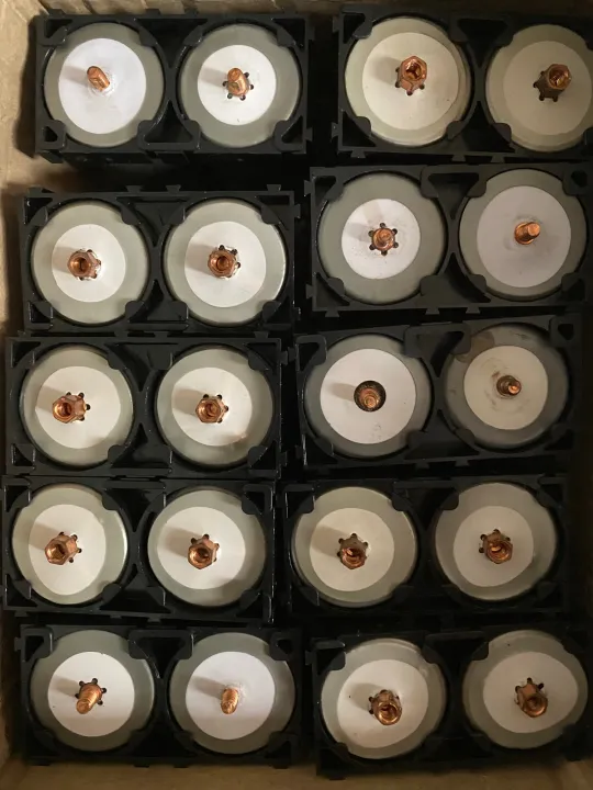 LifePO4%2032650%203.2V%206000mah%20battery%20-%20Image%204