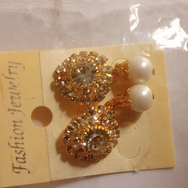 Fashion%20Jewelry%20Earnings%20for%20girls%20and%20%20womens%20-%20Image%203