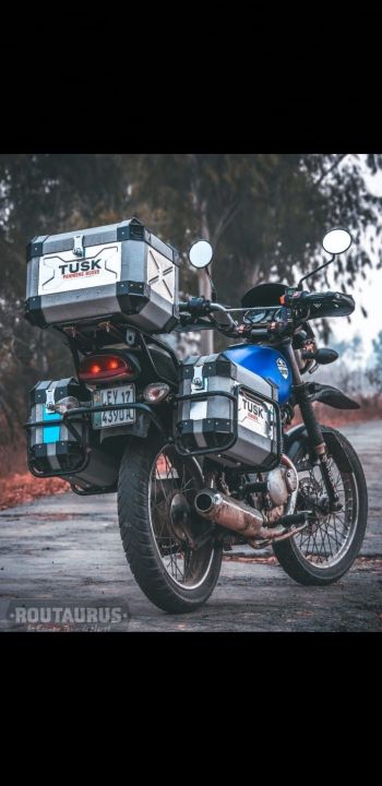 Top%20Box%20%7C%20Tail%20Box%20%7C%20Helmet%20Box%20%7C%20Universal%20fitting%20for%20Motorcycles%20(1%20pcs%20Tail%20Box%20ONLY)%20-%20Image%202