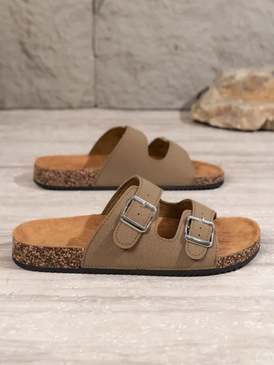 Men's%20Fashionable%20Slippers%20for%20Home%20and%20Outdoor%20Waterproof%20Non-Slip%20Slip-On%20Fashionable%20Versatile%20Slippers%20-%20Image%207