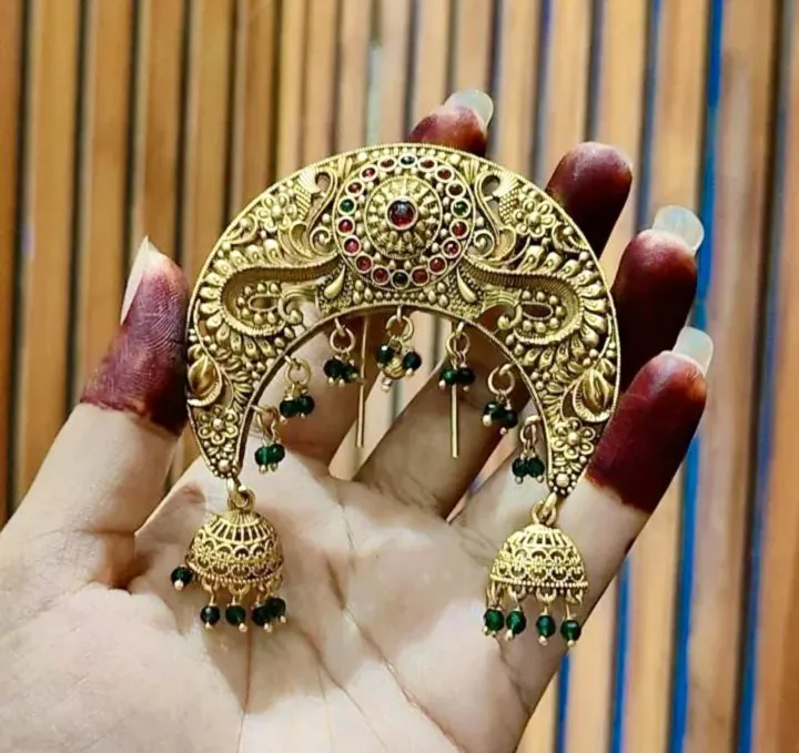 Elegant%20Gold%20Plated%20Polki%20Hair%20Brooch:%20Kemp%20Stone%20&%20Pearl%20Juda%20Pin%20-%20Image%209